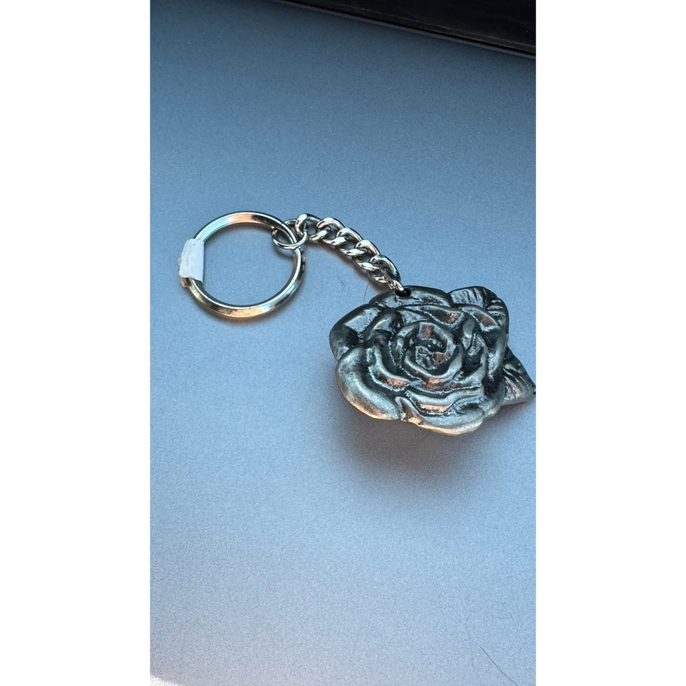 Pewter Tone Rose Flower‎ Keychain Silver Tone Metal Floral Charm Key Ring